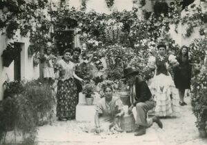 Patio de calle Badanas (1944).jpg