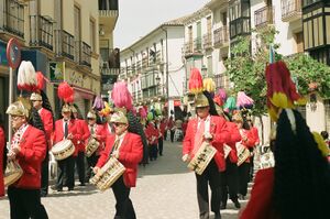 Judios desfilando baena.JPG