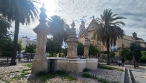 Fuente de la plaza de los Padres de Gracia (3).jpeg