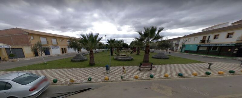 Archivo:Parque Hnos Carmona Pistón FP.JPG