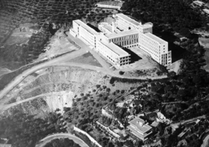 Vista áerea, colegio de la Aduana.png
