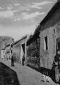 Calle Adarve con la Malmuerta al fondo (1913)