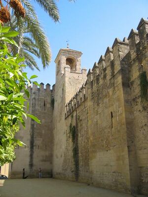 Muralla del Alcázar (2).jpg
