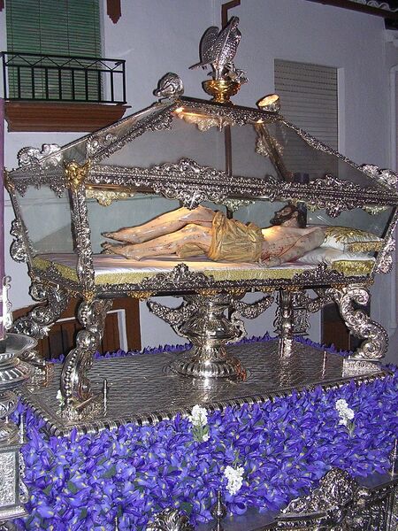Archivo:El Cristo yacente.jpg