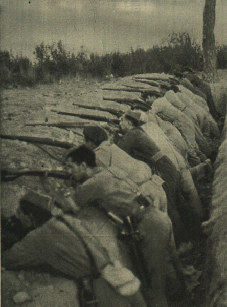 Archivo:Soldados republicanos parapetados en el frente de Córdoba, cerca de los Villares. Ahora. 30 de agosto de 1936.png