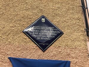Placa conmemorativa Pepe Risi Toño Martin.jpg