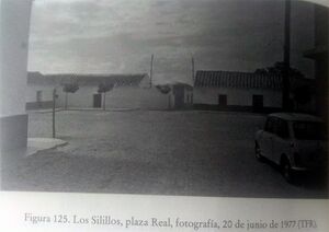 Plaza-Real-Silillos-1977-4.jpg