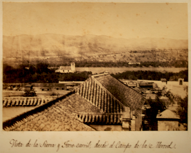 Archivo:1862-Maraver 30 vista sierra y ferrocarril.png