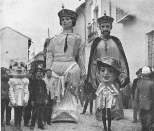 Gigantes y cabezudos en Córdoba (1922).png