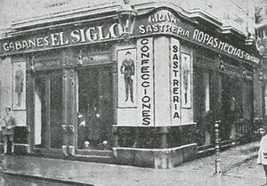 Gabanales El Siglo en la calle Gondomar (1928).jpg
