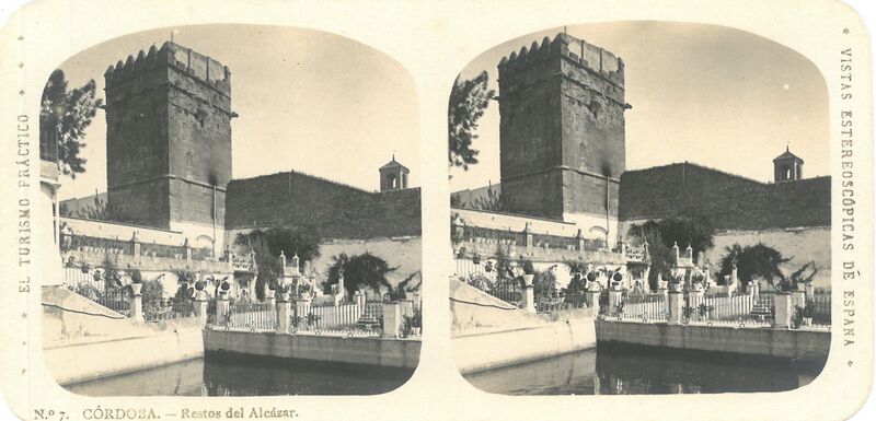 Archivo:Restos del Alcázar.jpg