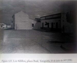 Plaza-Real-Silillos-1977-2.jpg
