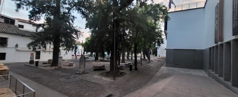 Archivo:Plaza de Jeronimo Páez (VI).jpeg