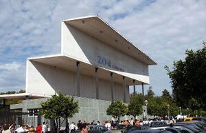Fachada del zoo de Córdoba.jpg