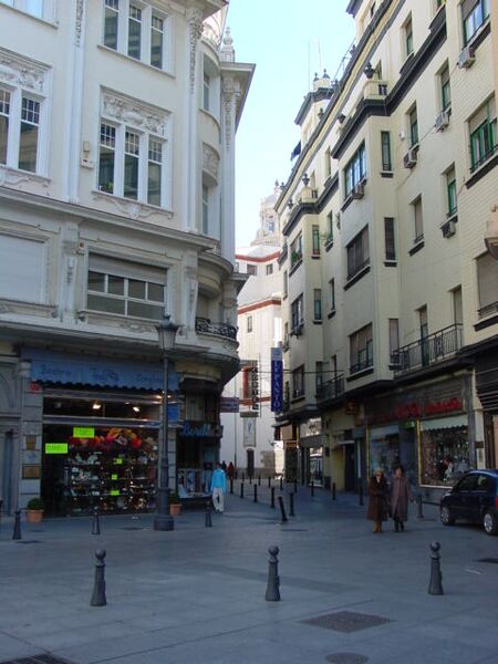 Archivo:Calle Duque de Hornachuelos (2005).JPG