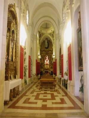 Nave izquierda de la iglesia.jpg
