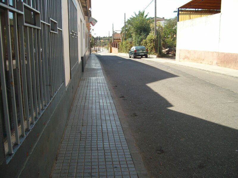 Archivo:Paseo de los remedios villafranca.JPG