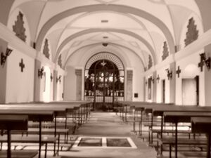 Interior de la Ermita de San Pedro (El Carpio).jpg