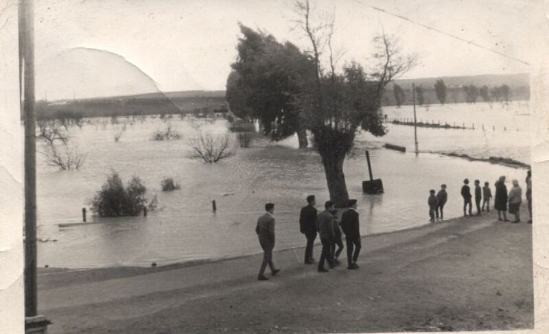 Archivo:Riada en Villafranca de Córdoba (años 1960).jpg