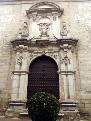 Portada lateral igl de San Martín Lucena.jpg