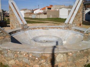 PozoFeriaCardeña1.JPG