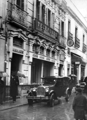 Central de Teléfonos en calle Gondomar (años 40).png