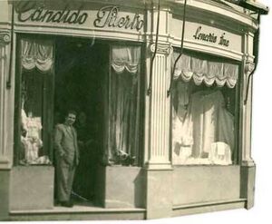 Cándido Puerto. Calle Cruz Conde (1945).jpg