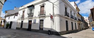 Taberna Los Berengueles. Calle Ramírez de las Casas Deza.jpg