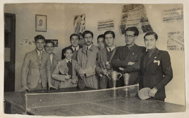 Archivo:Campeonato provincial de ping pong, Córdoba 1943. Delegación Provincial del Frente de Juventudes. .jpg