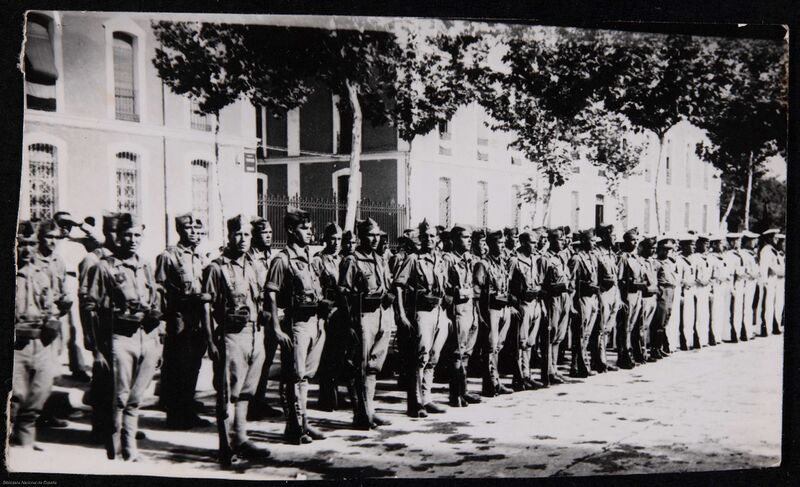 Archivo:Misa de campaña- fuerzas de marina e infantería de marina, desfile y tribuna de autoridades .jpg