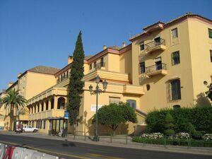 Seminario de San Pelagio (desde Ronda de Isasa).jpg