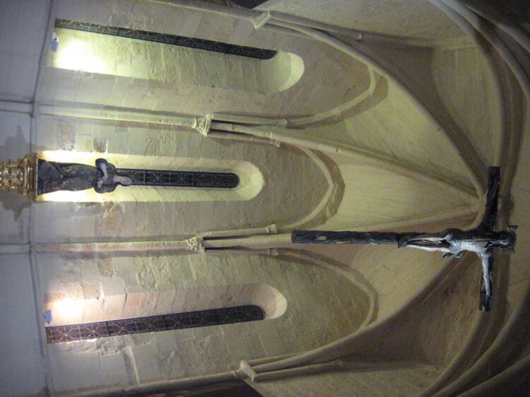 Archivo:Iglesia de la madgalena.capilla mayor.jpg