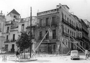 Plaza del Salvador (años 1960).jpg