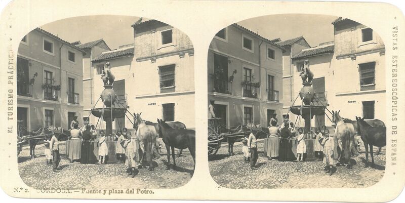 Archivo:Fuente y plaza del Potro.jpg