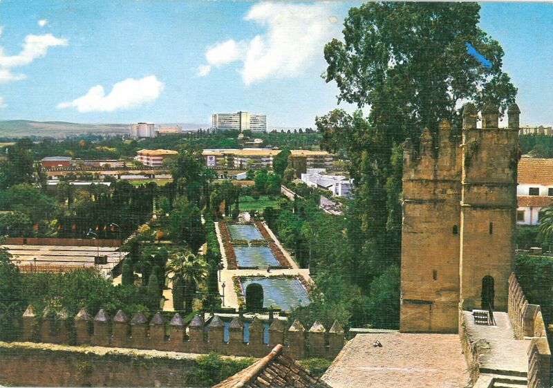 Archivo:Jardines del Alcázar 1.jpg