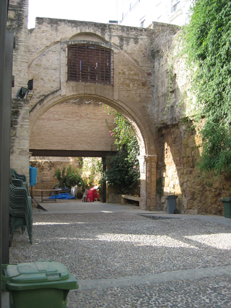 Archivo:Interior de la Ermita de la Aurora de Córdoba.jpg