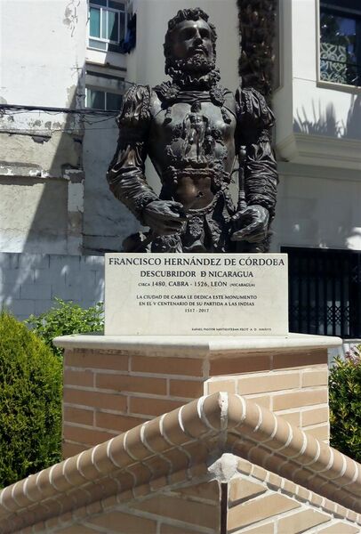 Archivo:Cabra. Momumento a Fco Hdez de Córdoba.jpg