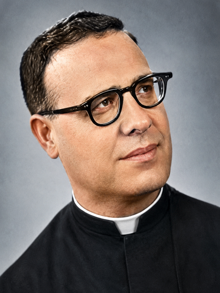 Archivo:Julian Caballero Peñas (ia).png