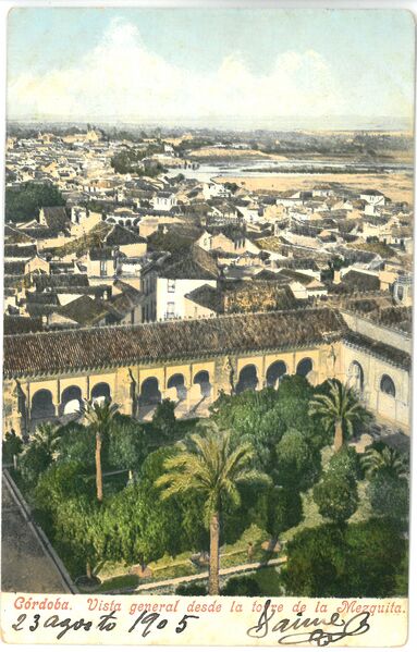 Archivo:Vista general desde la torre de la Mezquita.jpg