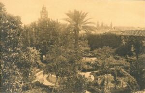 Jardín del Palacio de las Rejas de D. Gómez.jpg