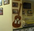 Barra del bar de la Peña Amigos de San Lorenzo.