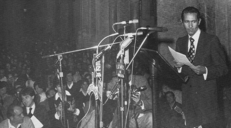 Archivo:Antonio Gala en el Congreso de Cultura Andaluza (1978)..jpg