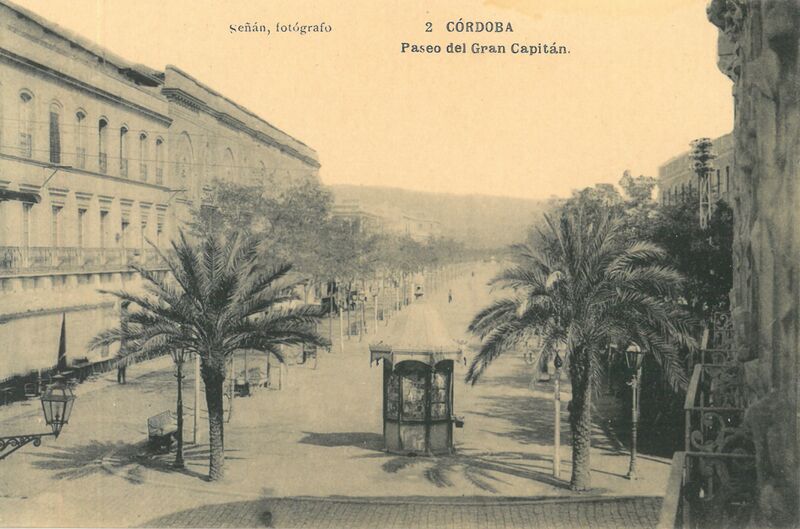 Archivo:Paseo del Gran Capitán.jpg