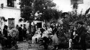 Calle Alcántara. Patio 1930. Palacio del Obispo Blanco. .jpg