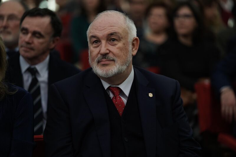 Archivo:Fmu.jpg