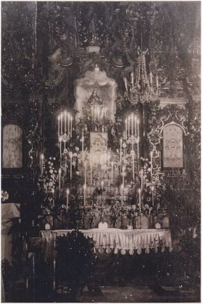 Archivo:Altar 2 alcaracejos.jpg