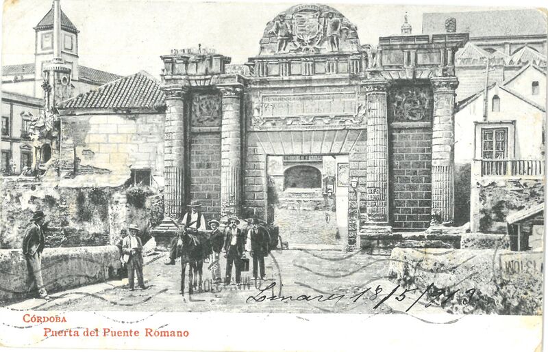 Archivo:Puerta del puente romano.jpg