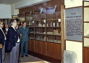 Autoridades Museo 1982.jpg