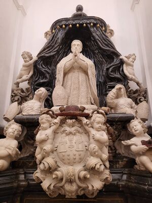 Sepulcro del Cardenal Salazar (1709).jpg