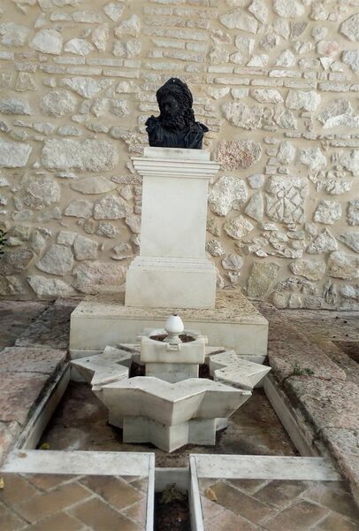 Archivo:Muqaddam Ibn Muafá. Cabra.jpg
